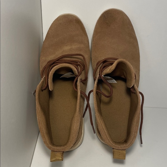 UGG Canoe Youth 6 (Women’s Size 7.5-8) 38 EU US Chestnut Suede Lightweight Boots - Picture 13 of 15